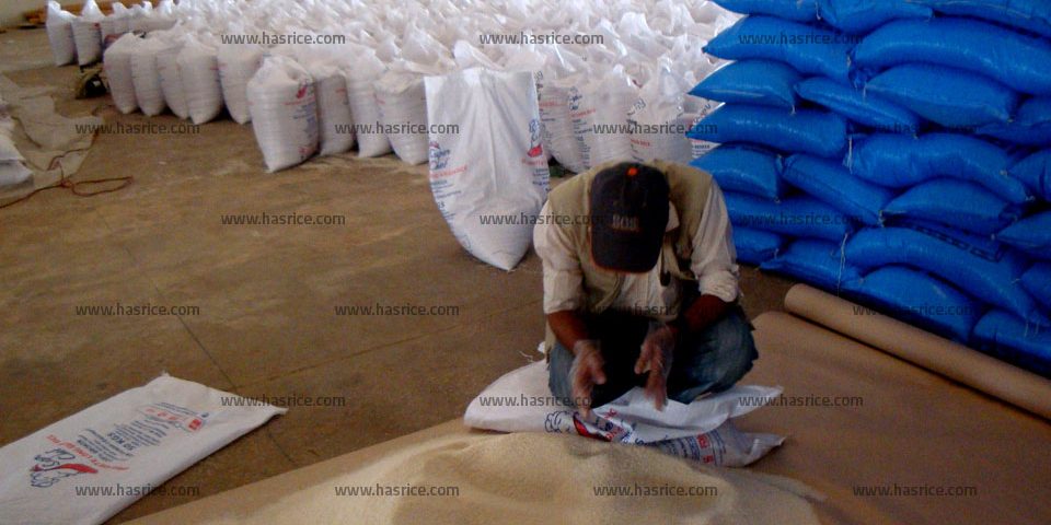 Pakistan White Rice Export Company Specializing in Export of Long Grain White & Parboiled Rice with Pre-shipment Inspection by SGS and InterTek.